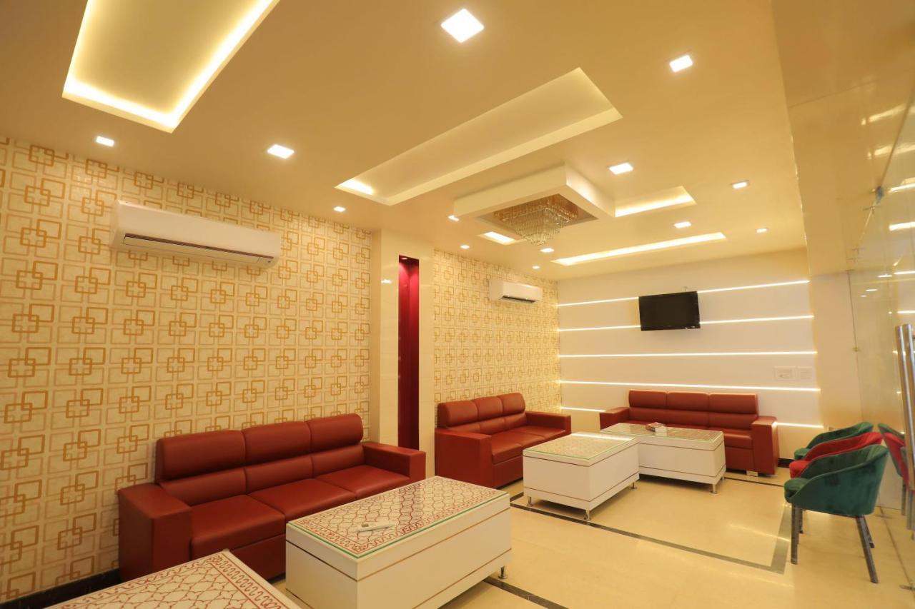 Hotel Sahib'S Red Carpet - Family & Corporate Hotel Chain Agra  Εξωτερικό φωτογραφία
