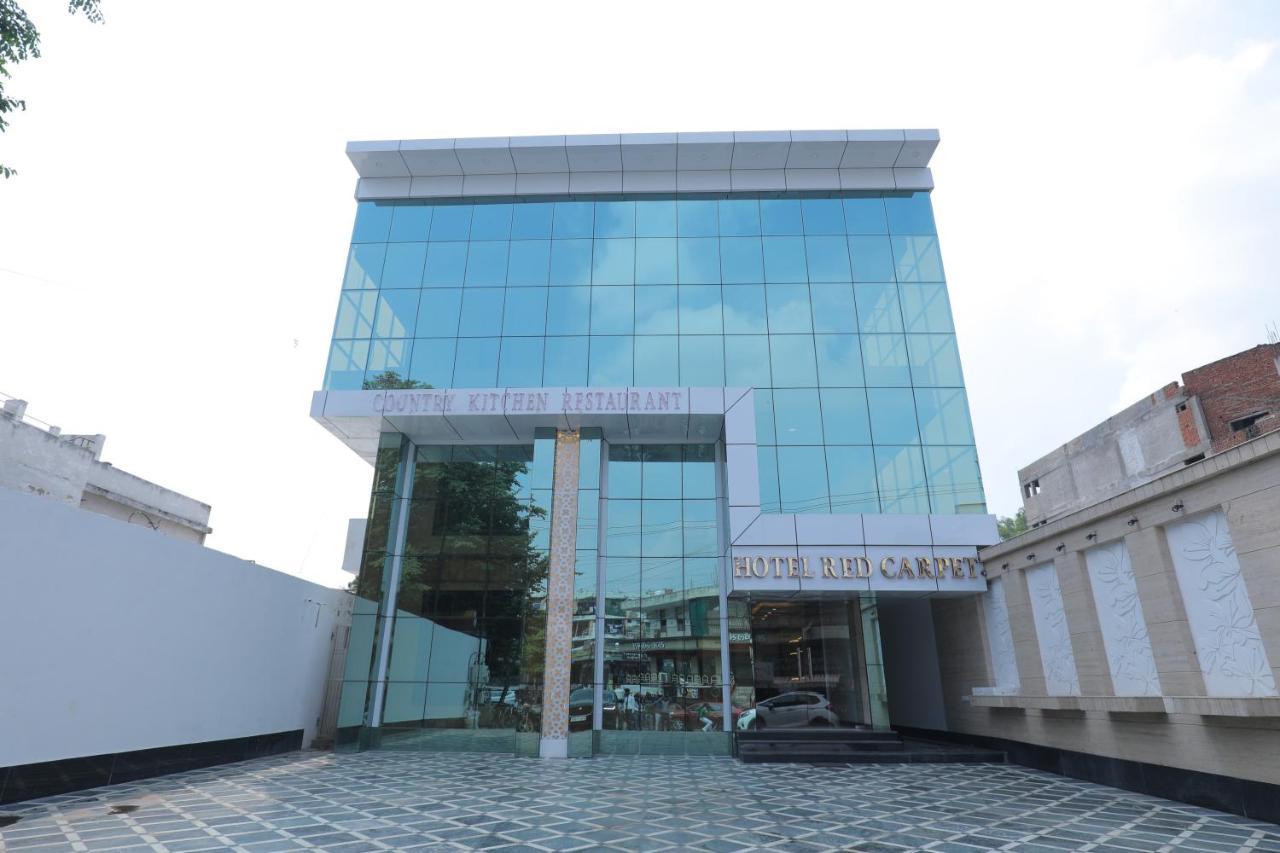 Hotel Sahib'S Red Carpet - Family & Corporate Hotel Chain Agra  Εξωτερικό φωτογραφία