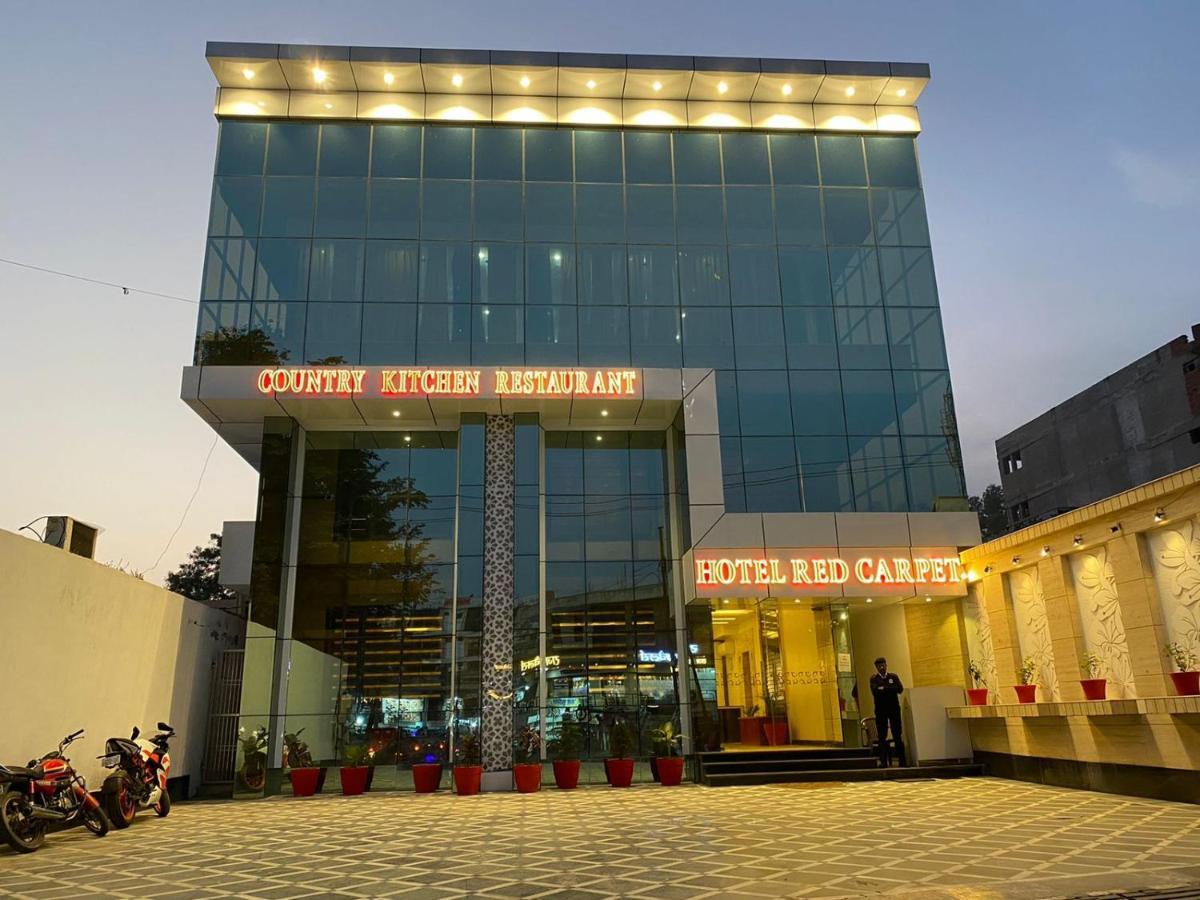 Hotel Sahib'S Red Carpet - Family & Corporate Hotel Chain Agra  Εξωτερικό φωτογραφία
